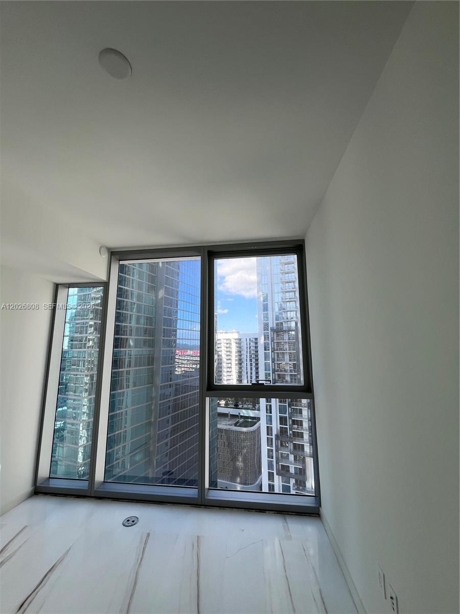 300 Biscayne Boulevard Way 2509w Property Photo 9