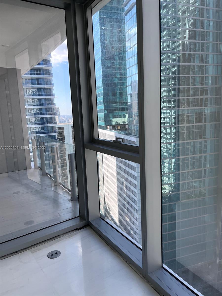 300 Biscayne Boulevard Way 2509w Property Photo 12