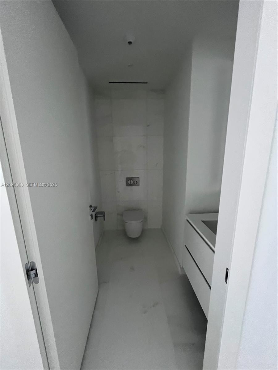 300 Biscayne Boulevard Way 2509w Property Photo 17