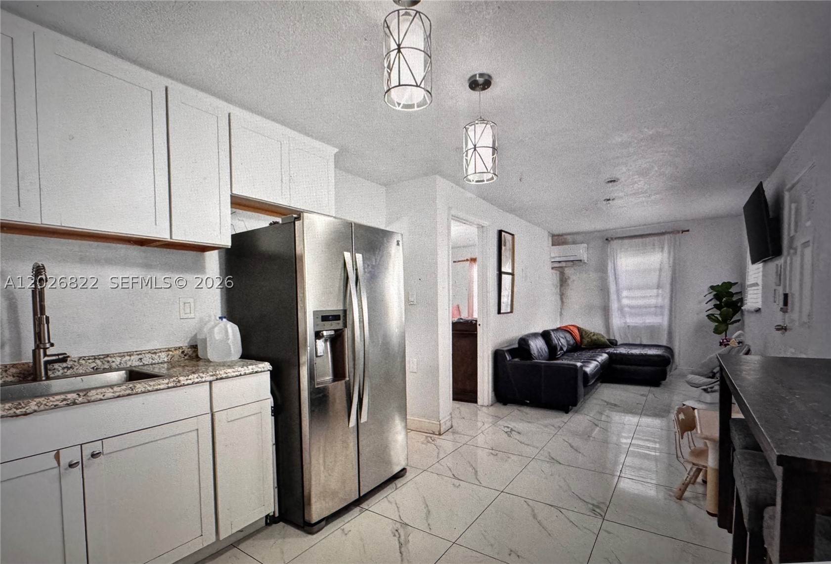 1705 Davie Blvd Property Photo 4