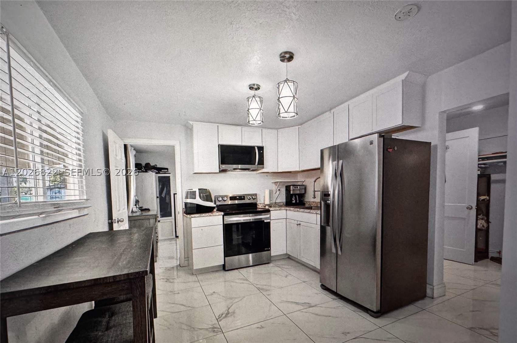 1705 Davie Blvd Property Photo 5