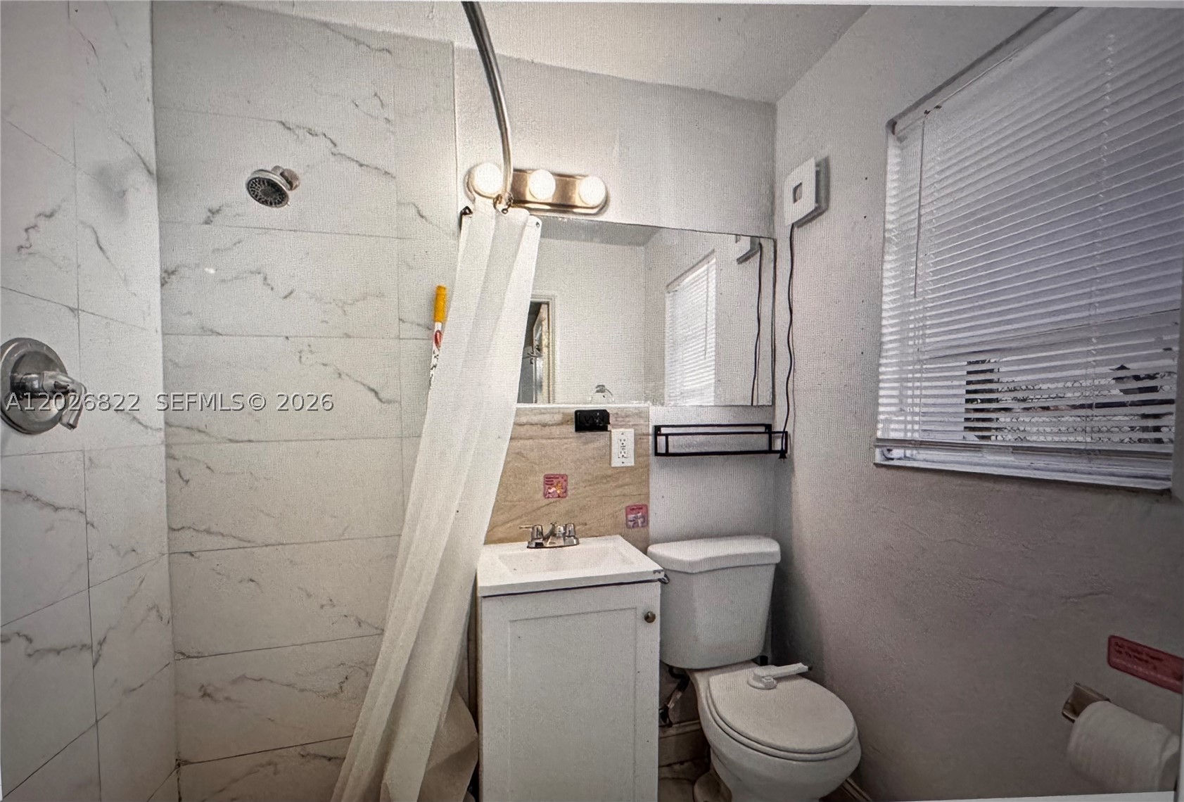 1705 Davie Blvd Property Photo 9