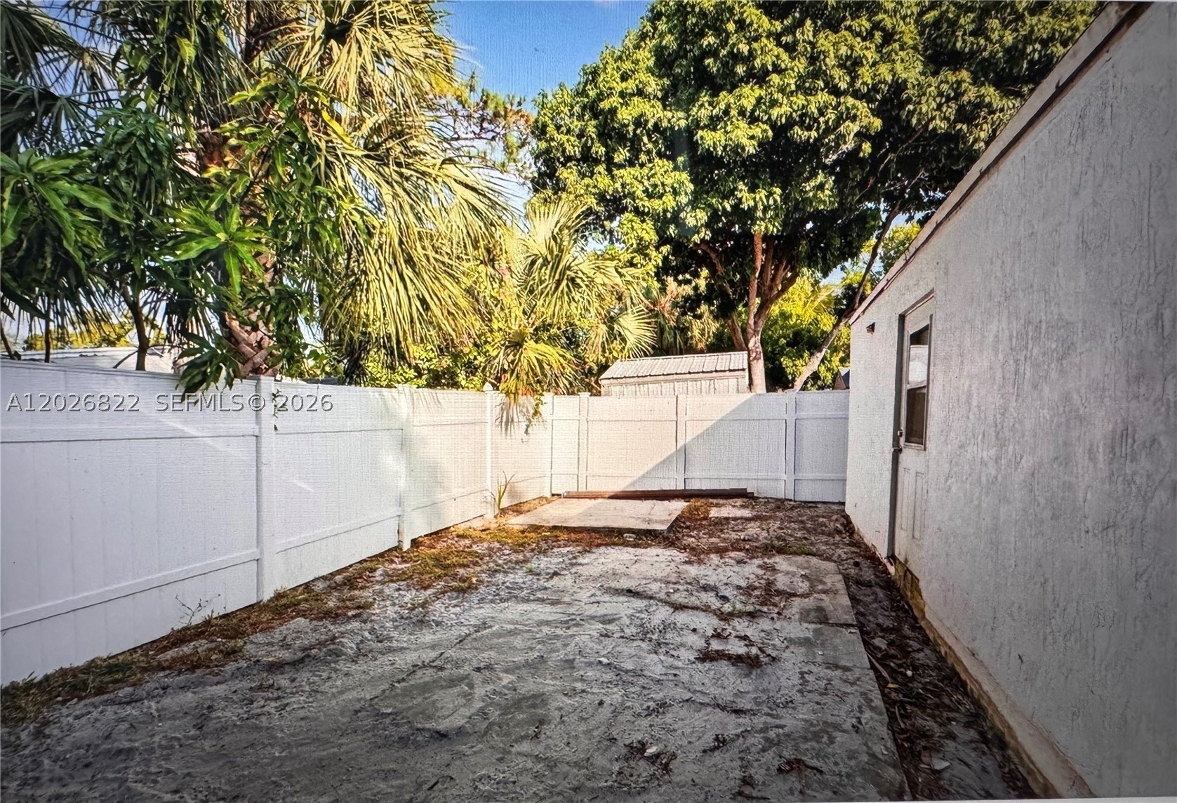 1705 Davie Blvd Property Photo 11