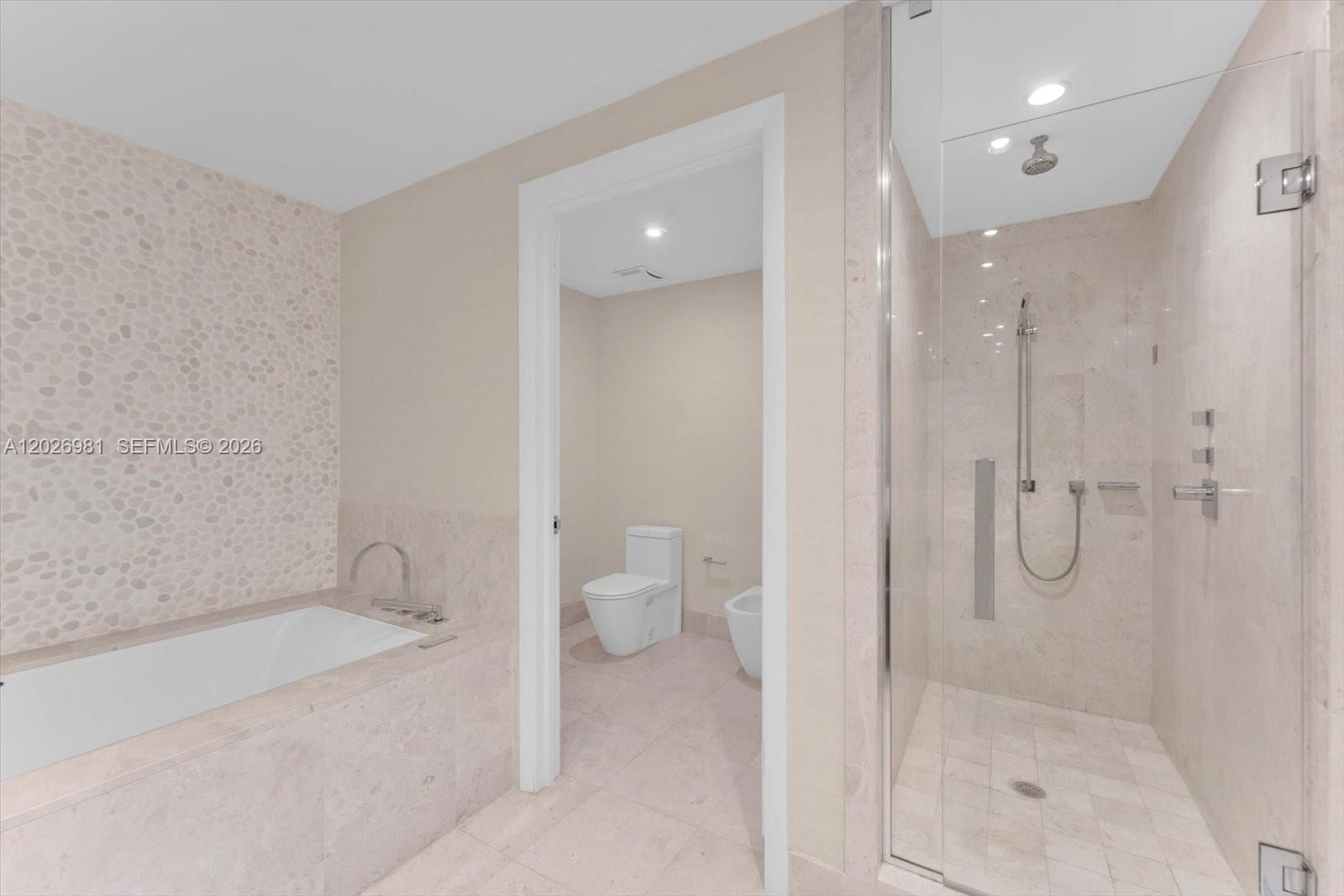 17121 Collins Ave 3905 Property Photo 21