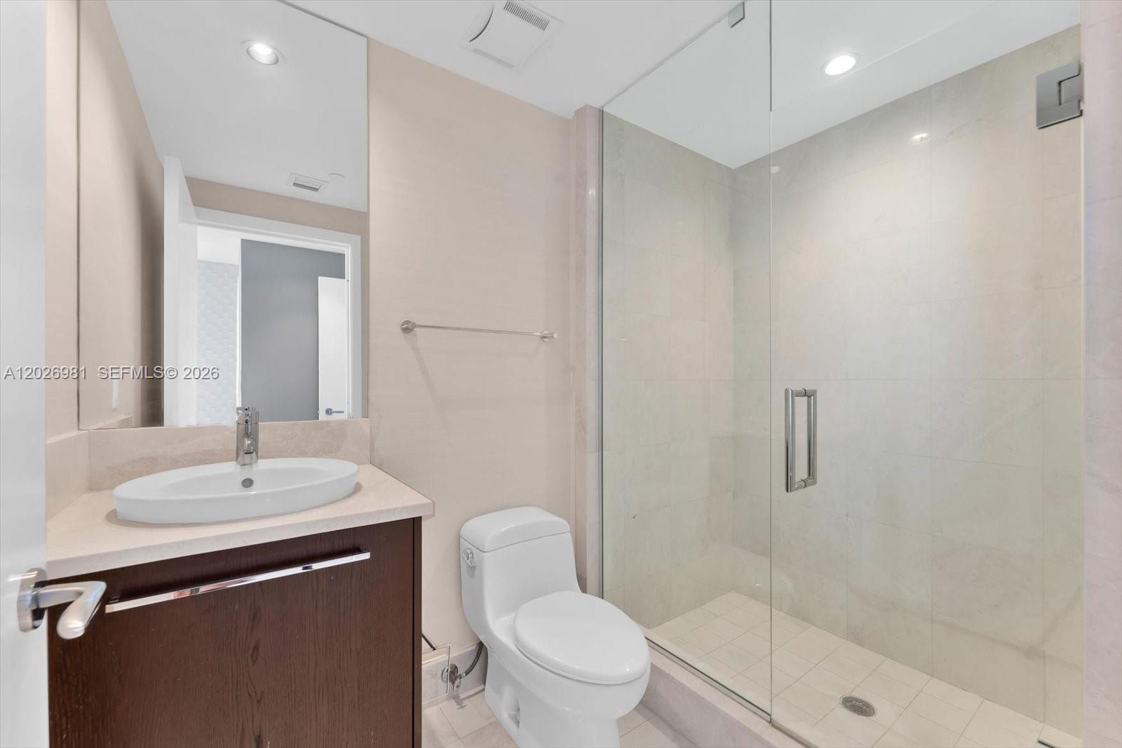 17121 Collins Ave 3905 Property Photo 34
