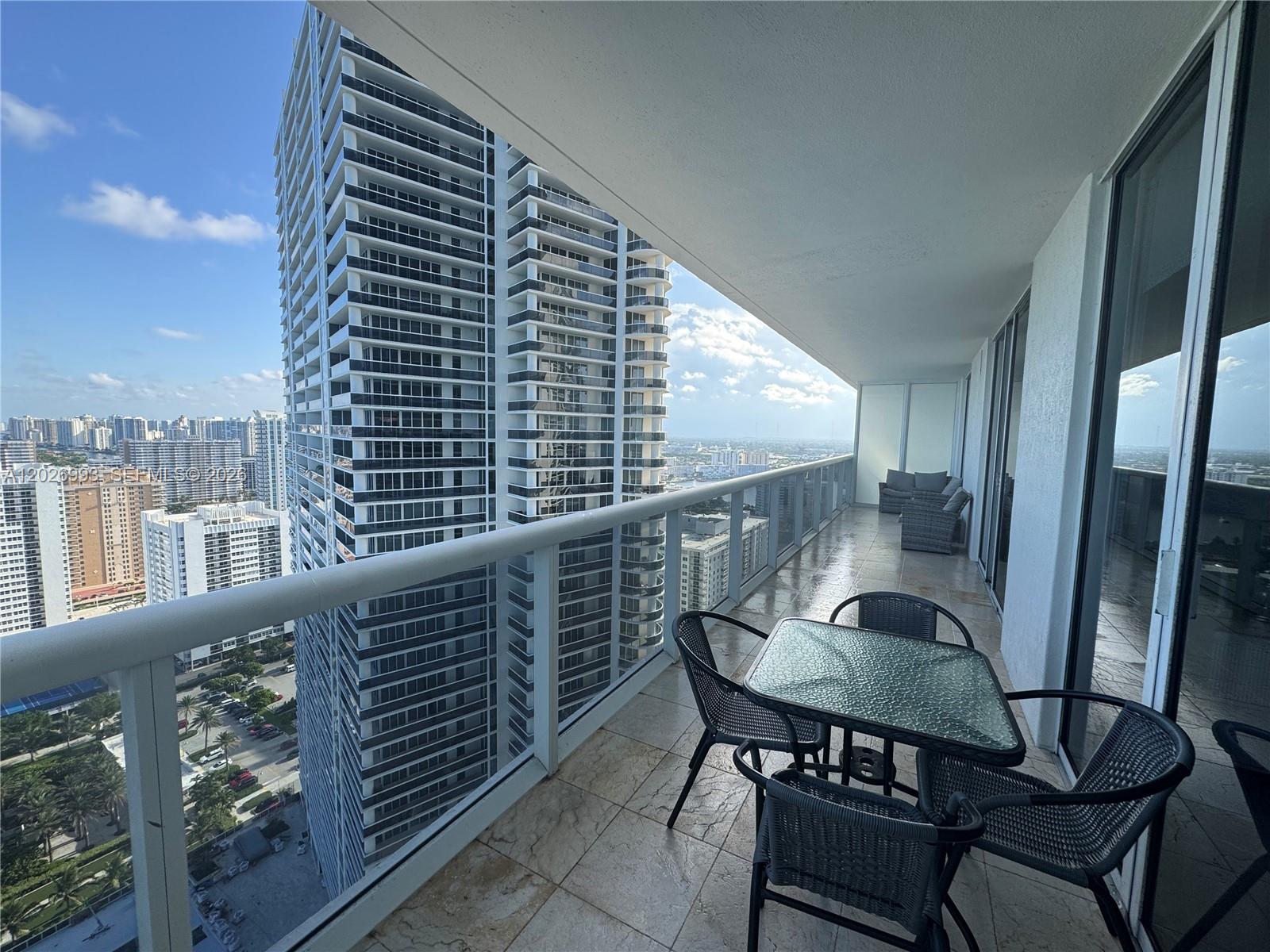 1830 S Ocean Dr 3003 Property Photo 3