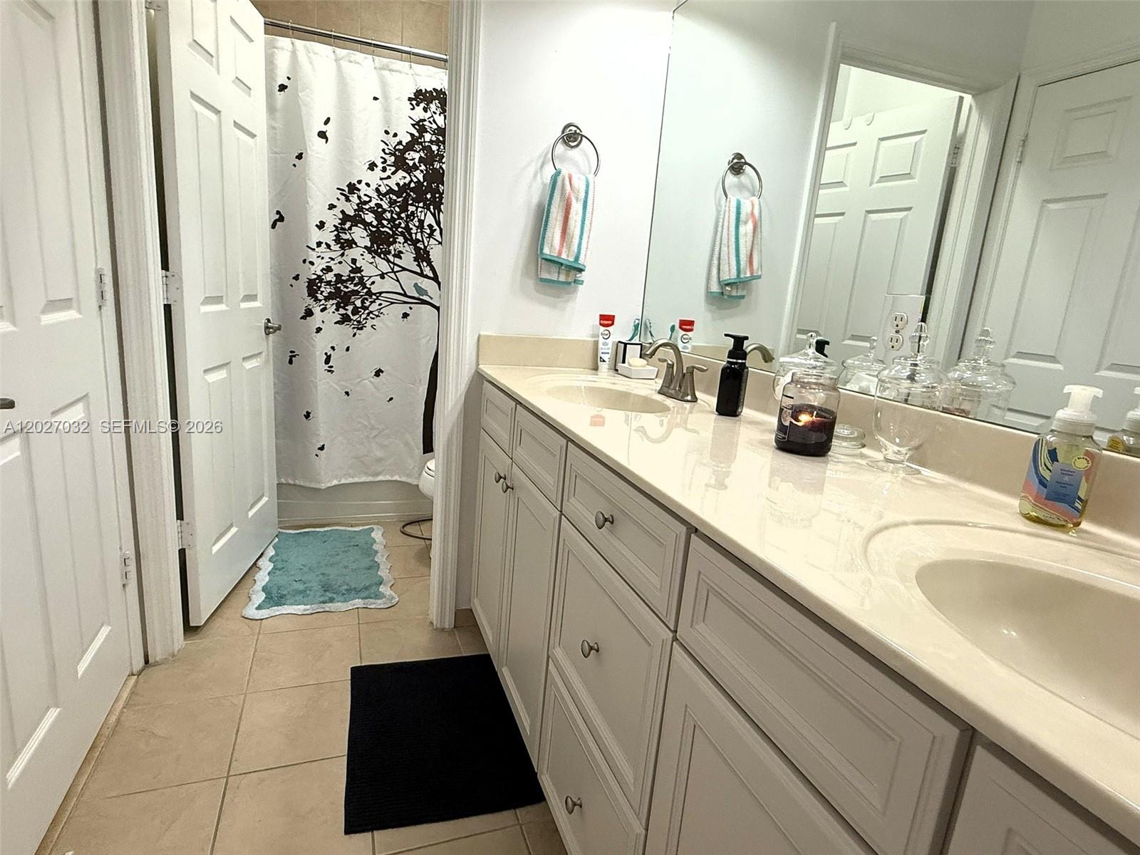 10060 Nw 86th Ter Property Photo 38