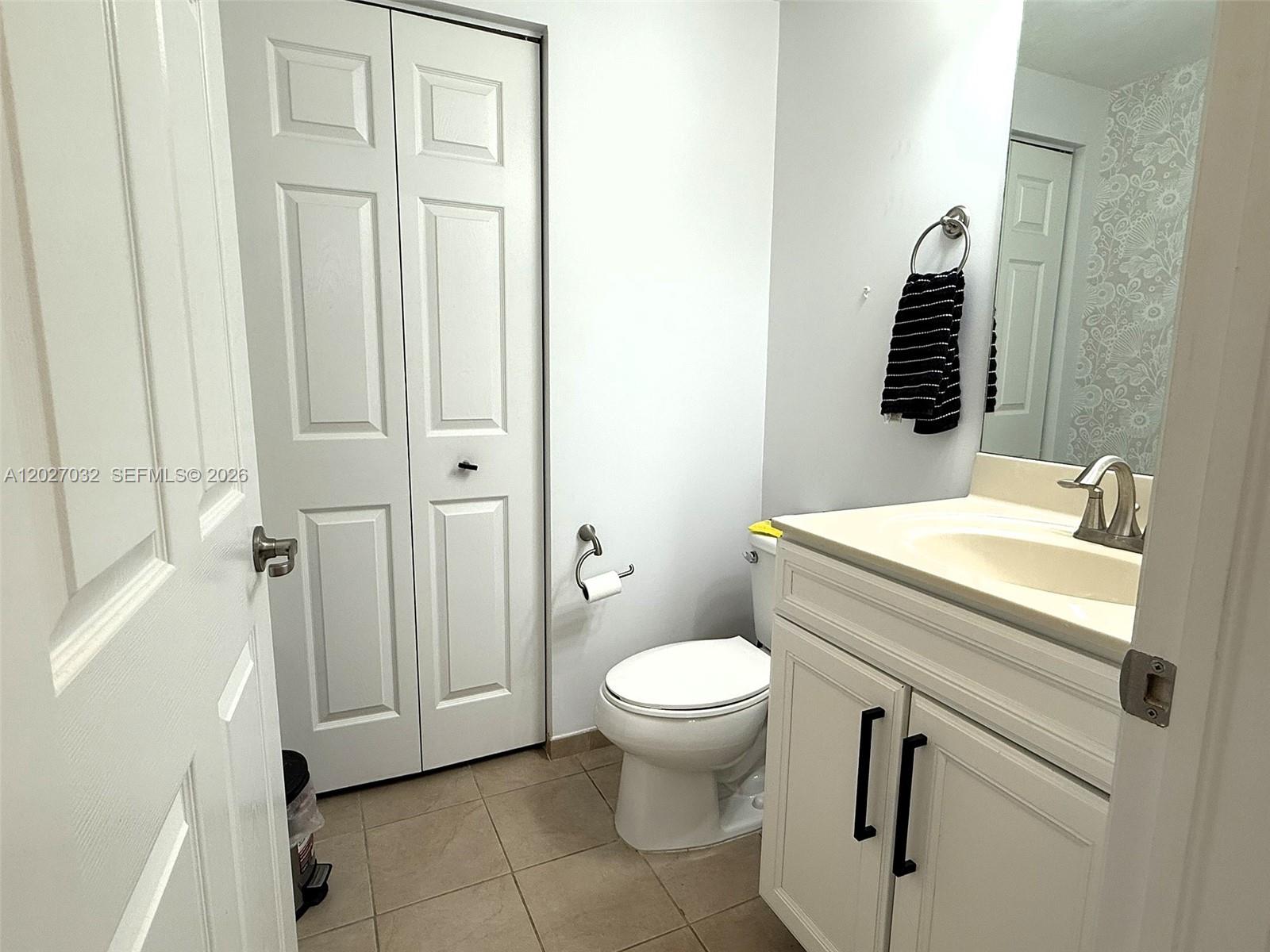 10060 Nw 86th Ter Property Photo 39