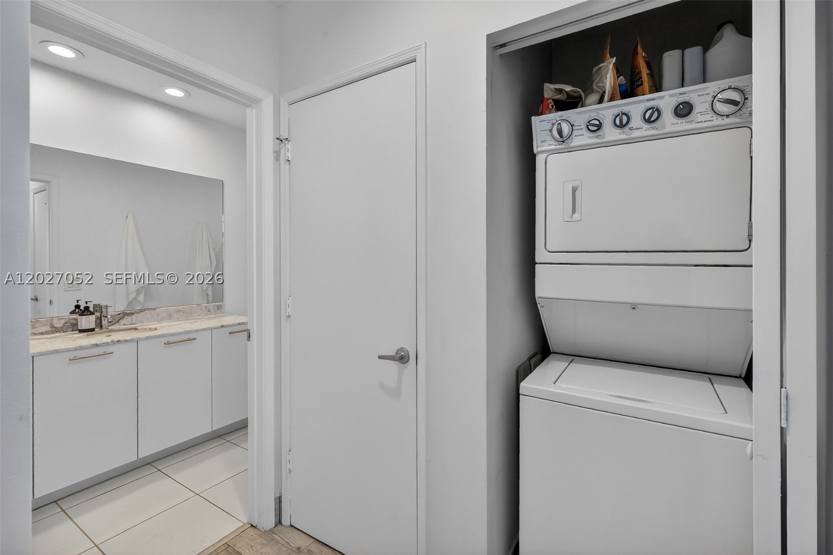 950 Brickell Bay Dr 4504 Property Photo 12