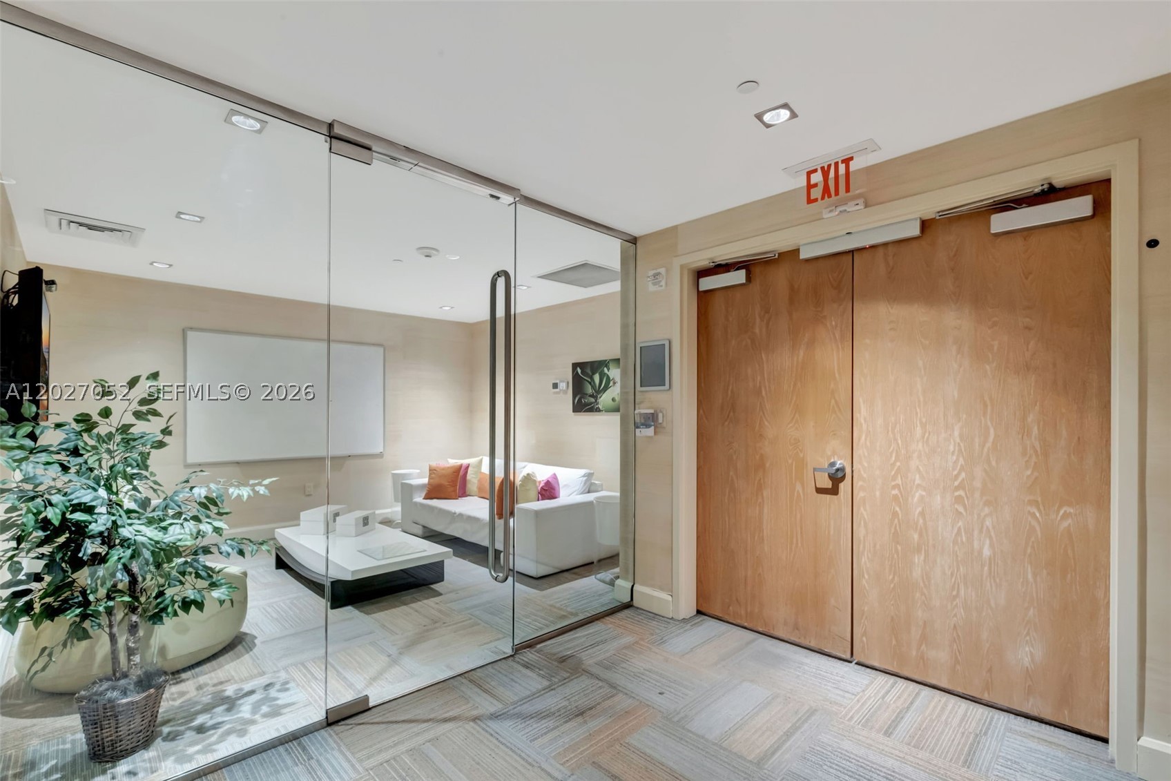 950 Brickell Bay Dr 4504 Property Photo 25
