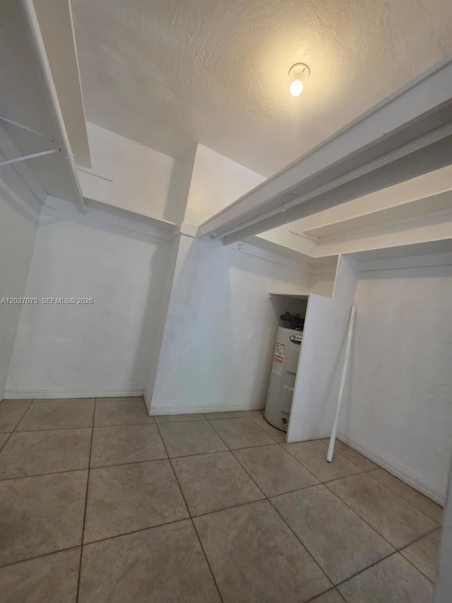 1175 Normandy Dr 3b Property Photo 12
