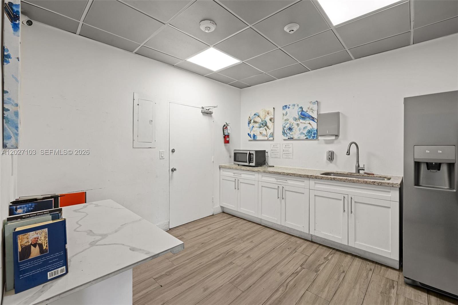 5001 Collins Ave 1e Property Photo 19