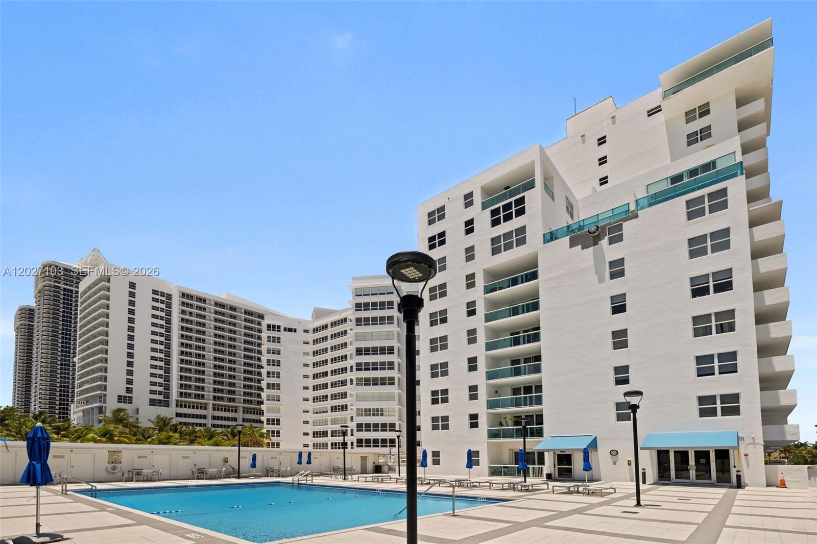 5001 Collins Ave 1e Property Photo 24