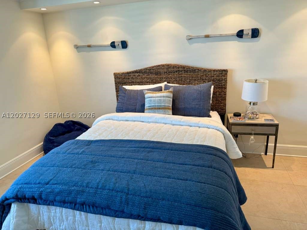 607 Ocean Dr 9k Property Photo 8