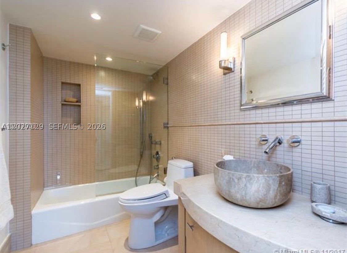 607 Ocean Dr 9k Property Photo 9