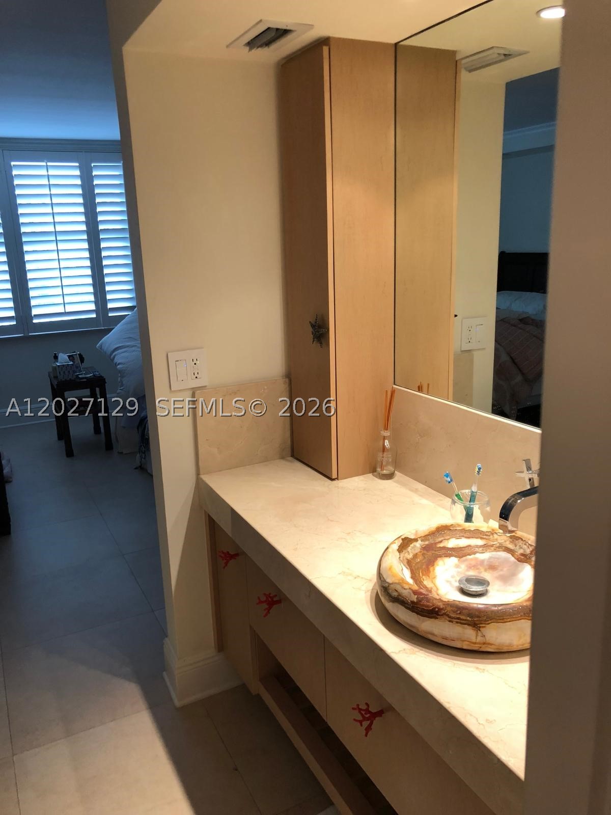 607 Ocean Dr 9k Property Photo 11