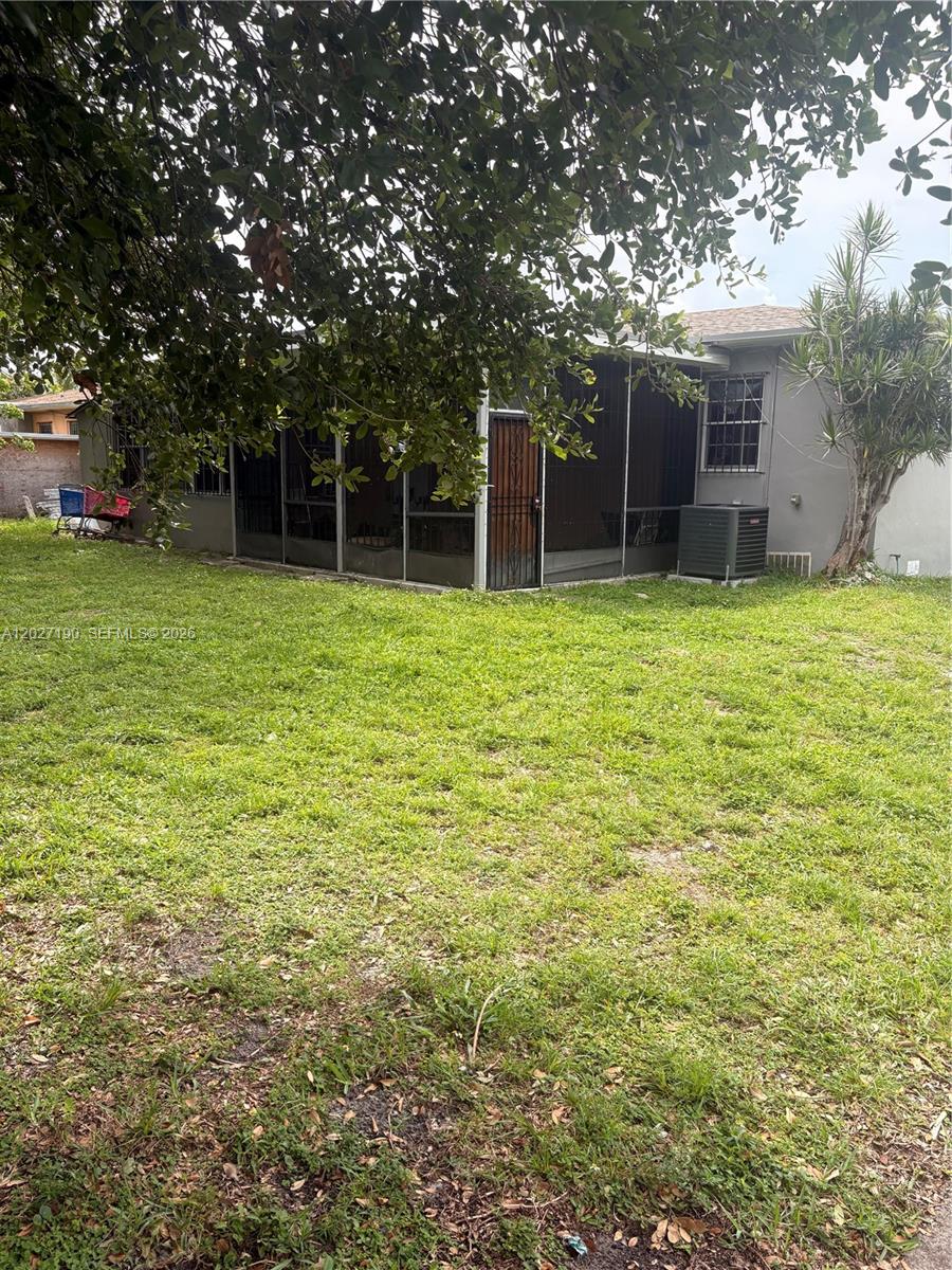 1100 Nw 110th St Property Photo 4