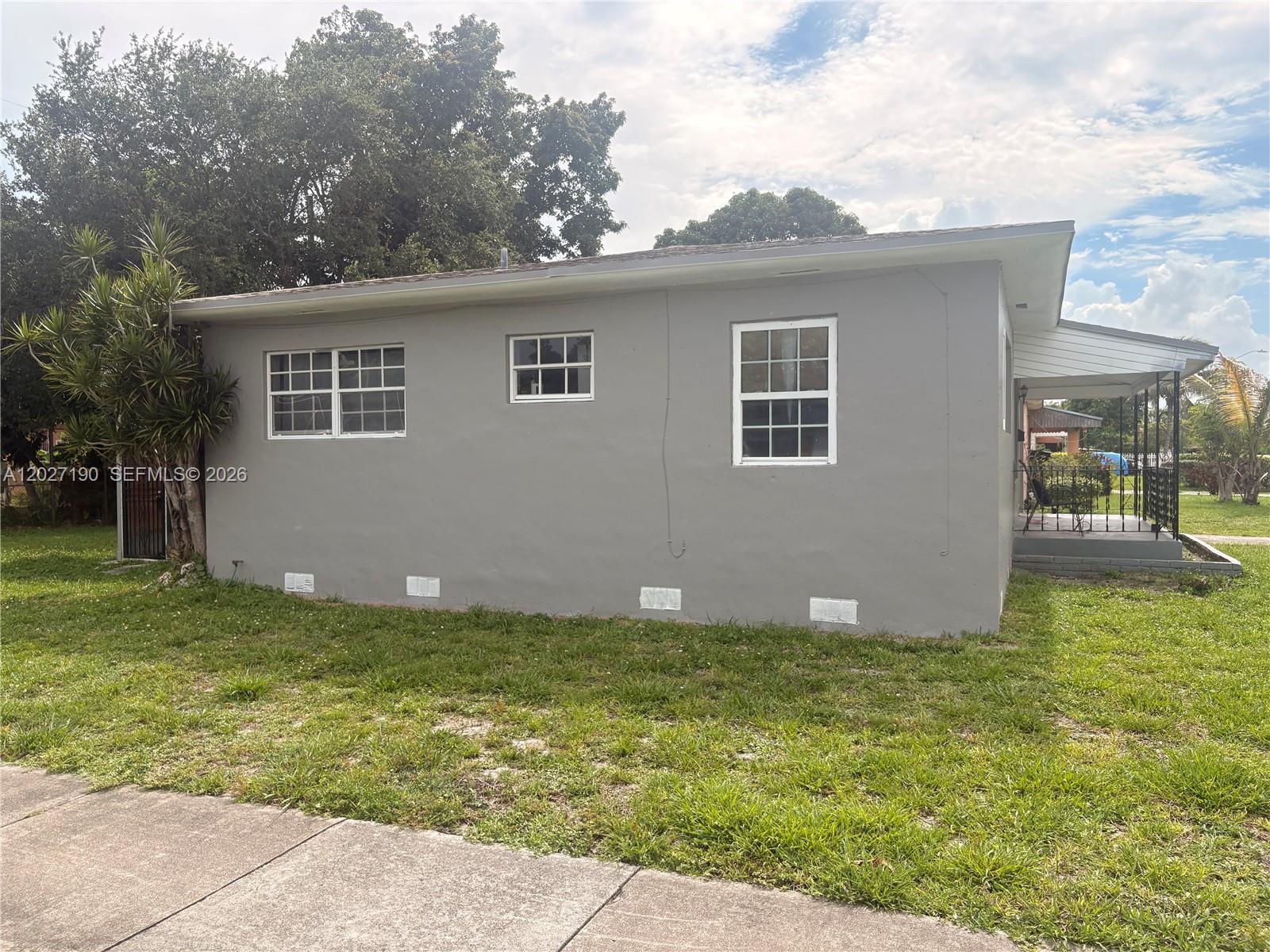 1100 Nw 110th St Property Photo 5