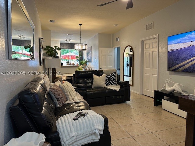 160 Sw 16th Ave Property Photo 6