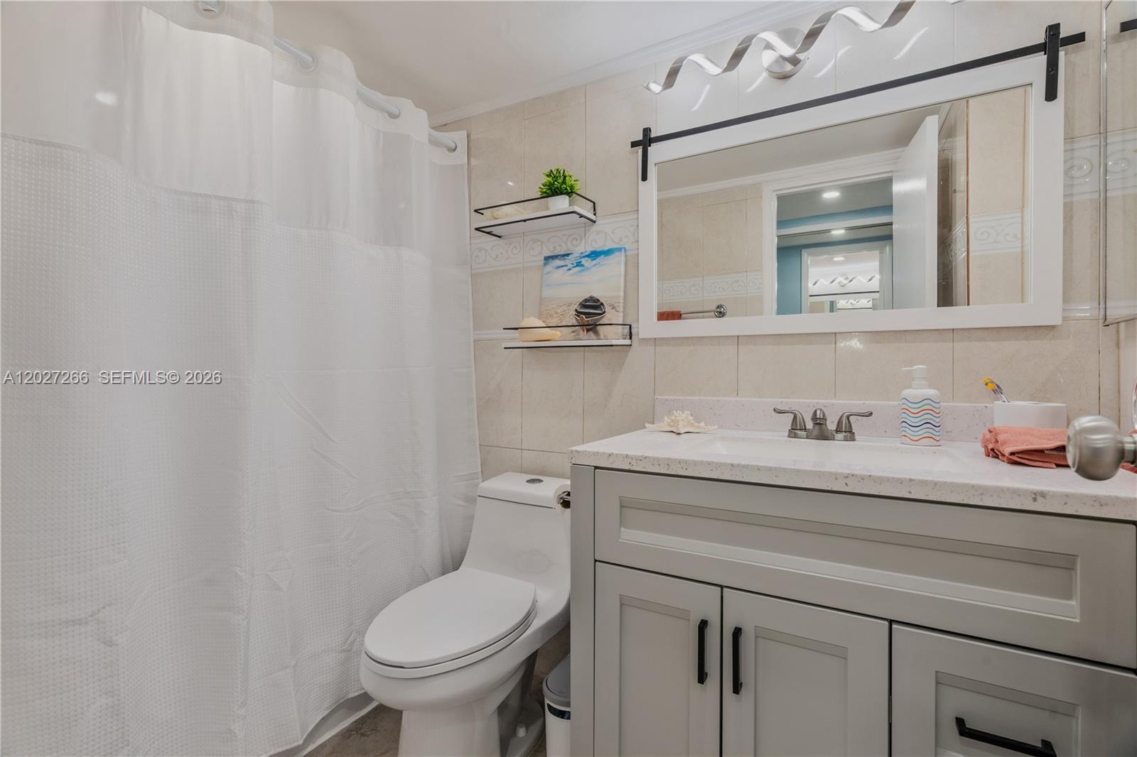 19201 Collins Ave 349 Property Photo 15