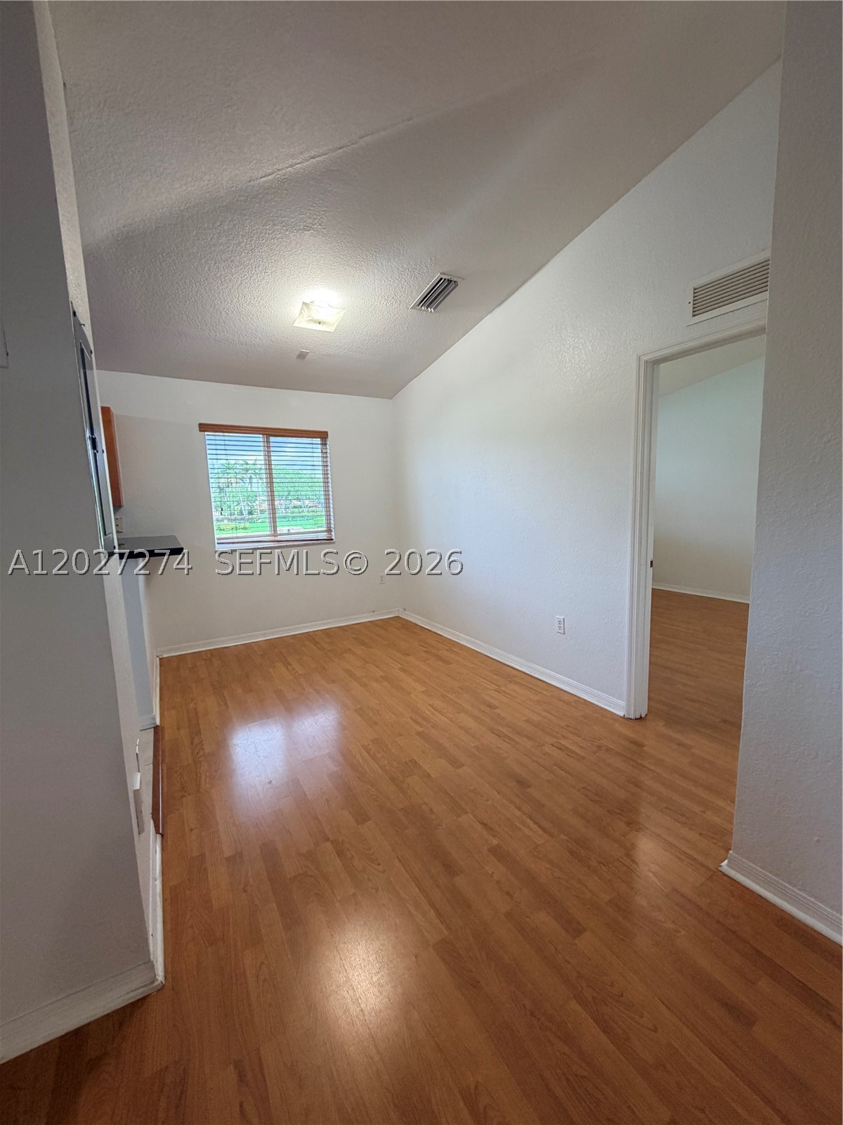 995 Ne 34th Ave 201 Property Photo 10