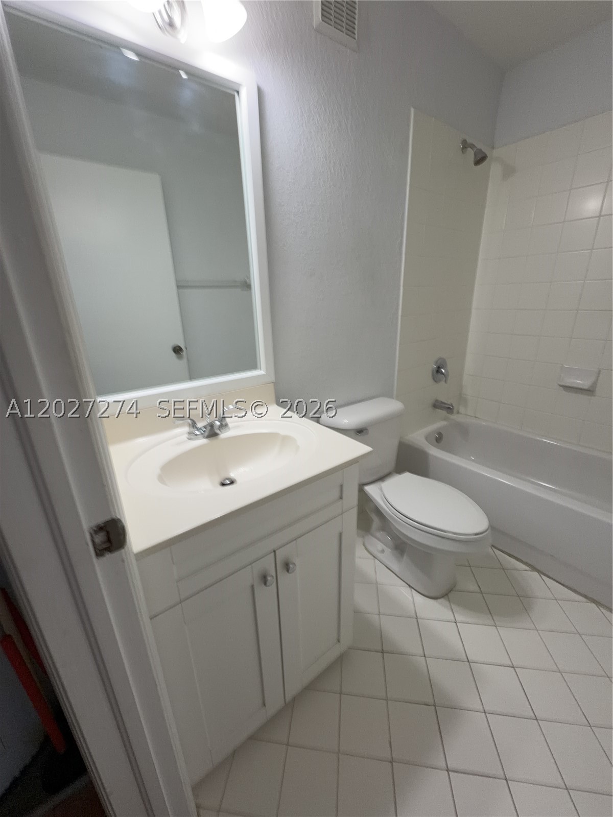 995 Ne 34th Ave 201 Property Photo 26