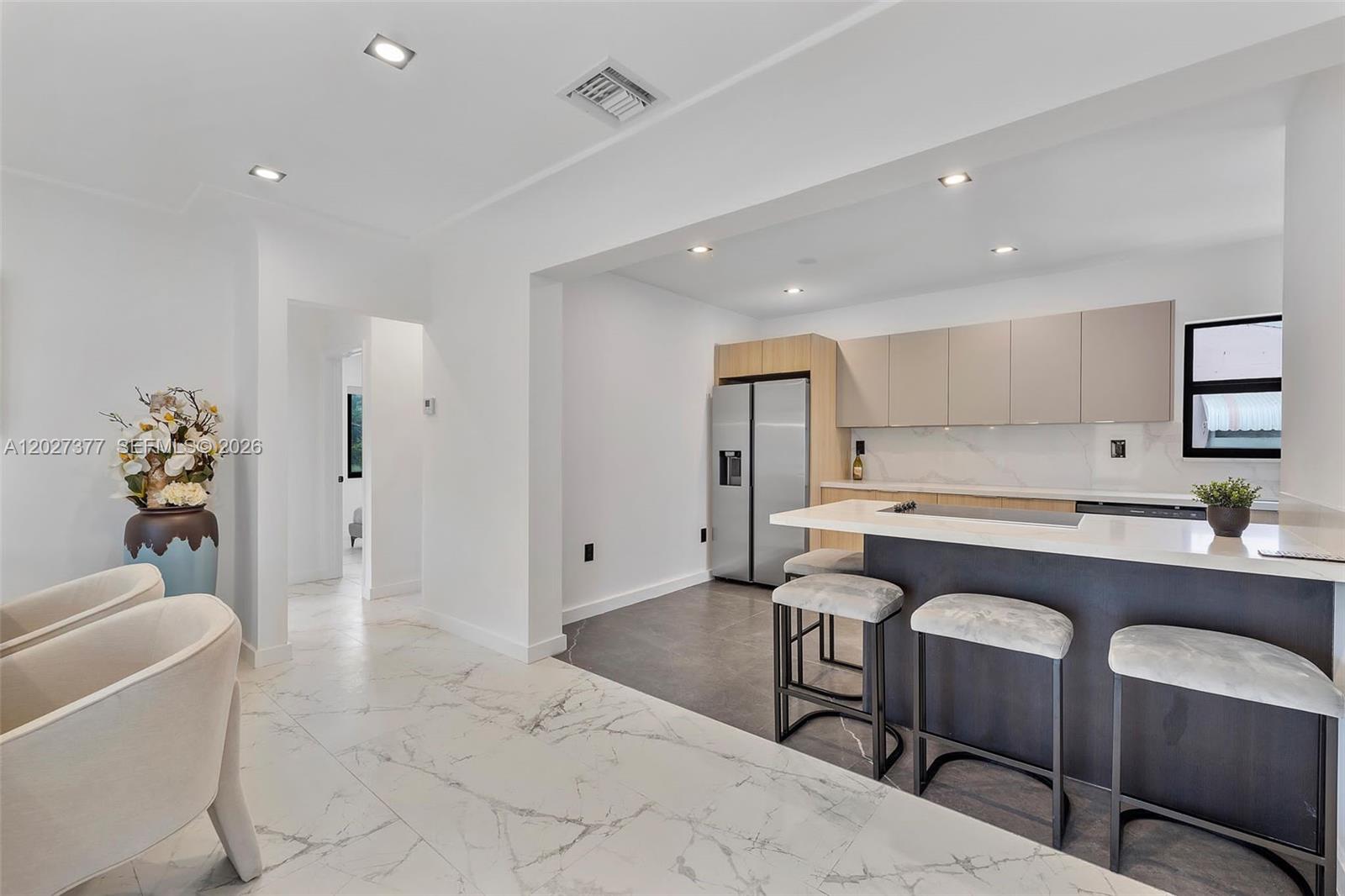 501 Nw 46th St Property Photo 6