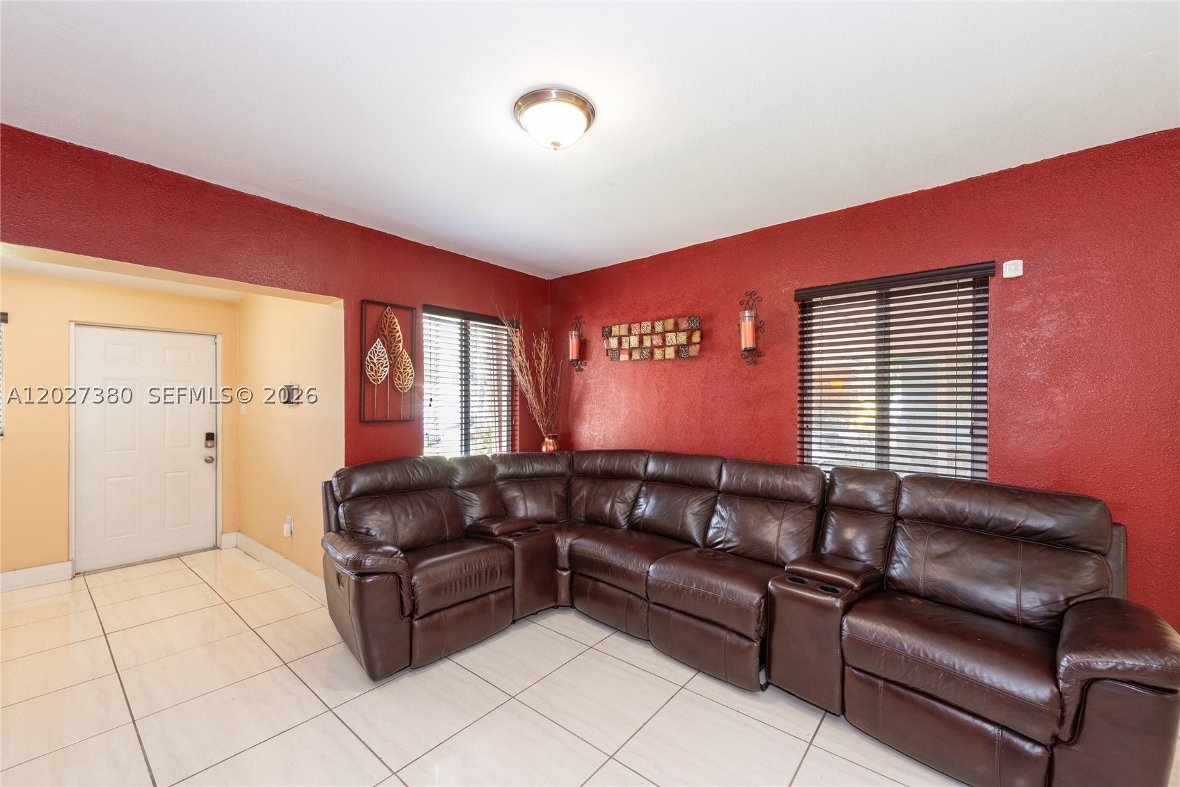 12741 Wood St Property Photo 3