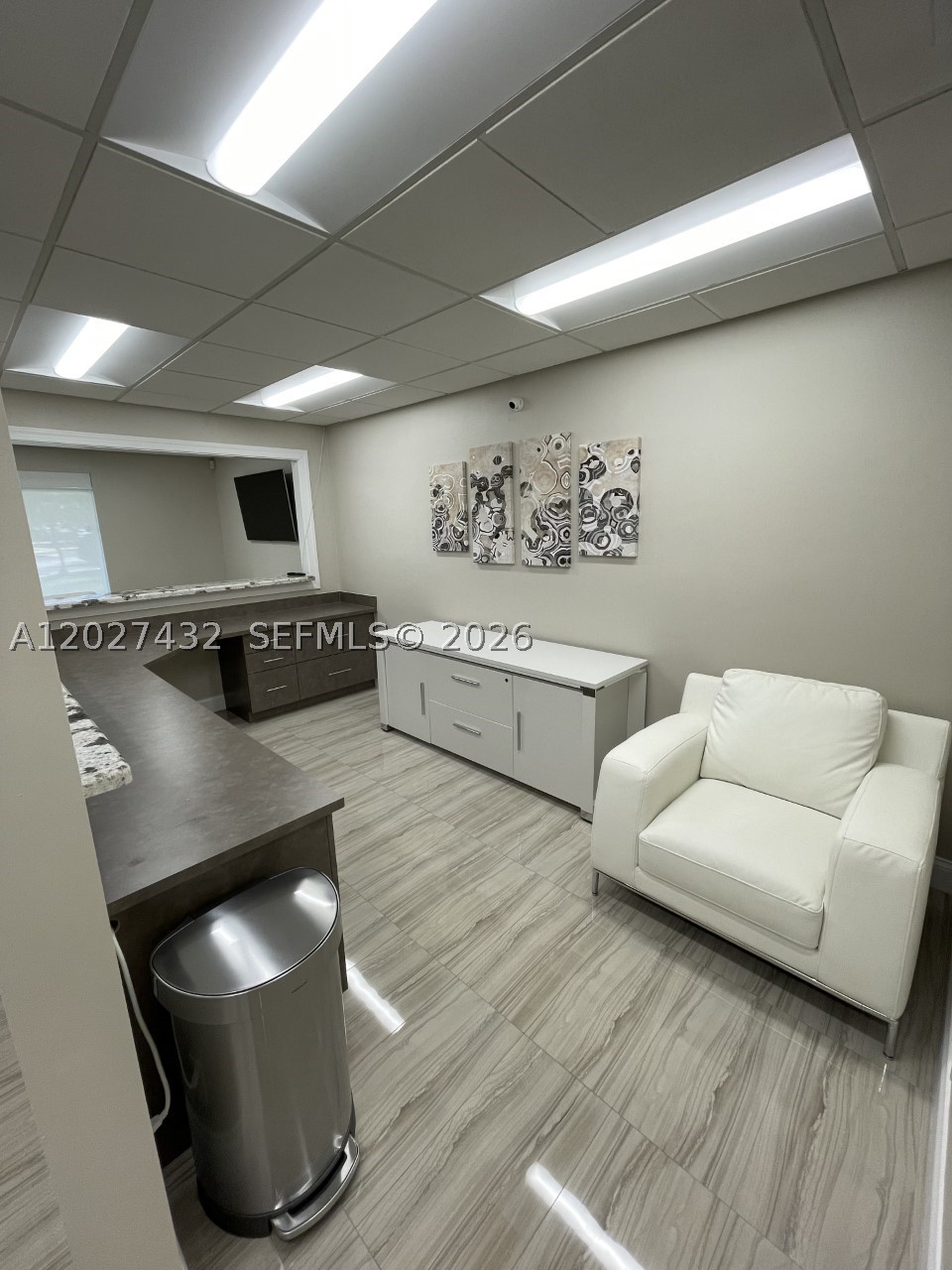 201 N University Dr 13 Property Photo 6