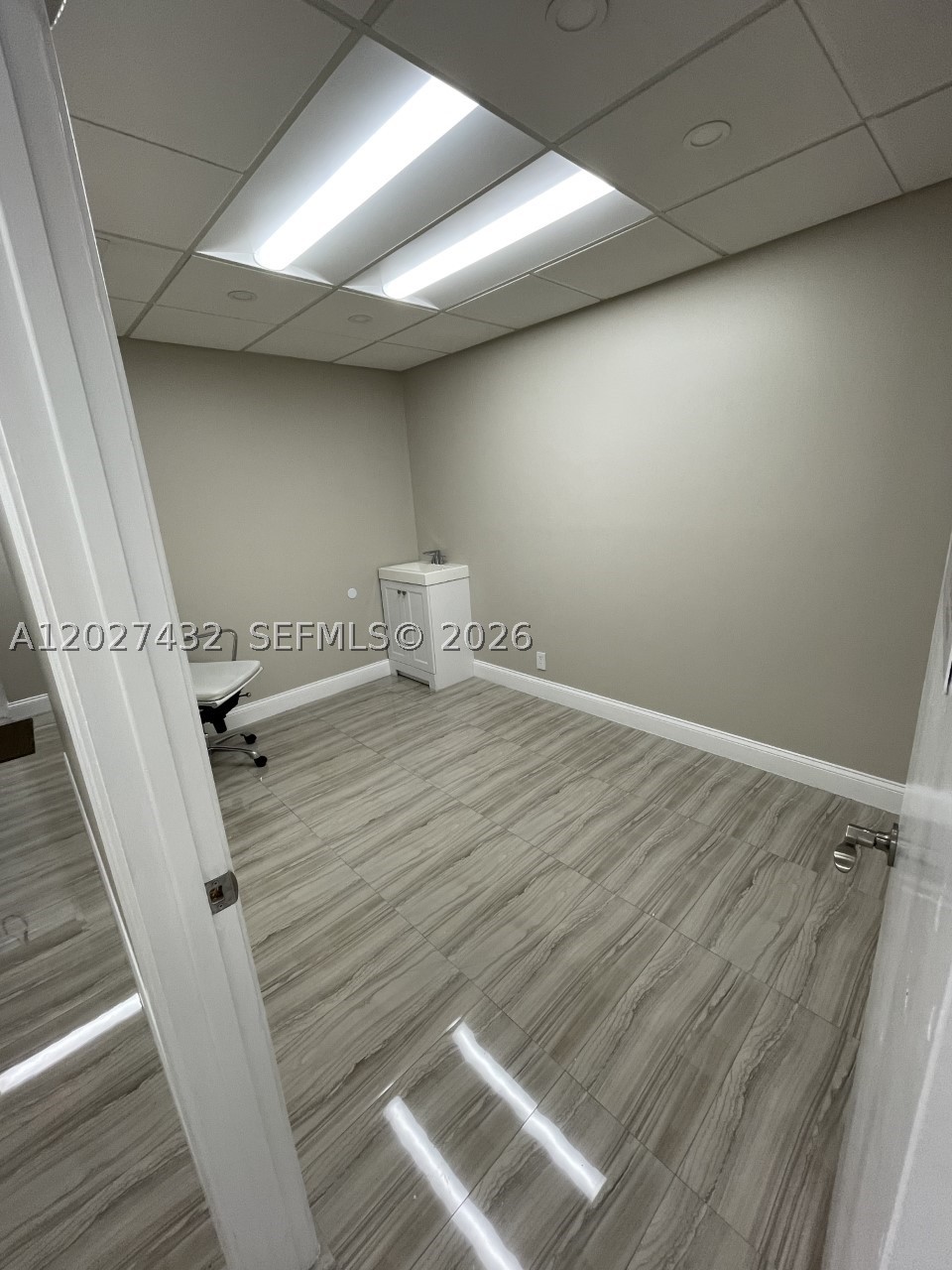 201 N University Dr 13 Property Photo 8