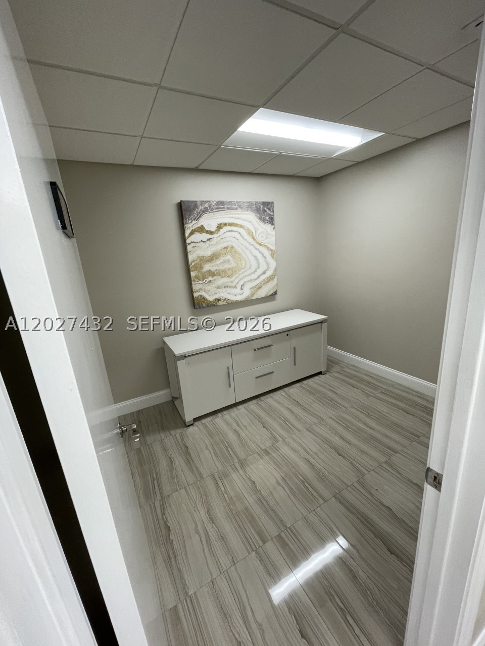 201 N University Dr 13 Property Photo 9