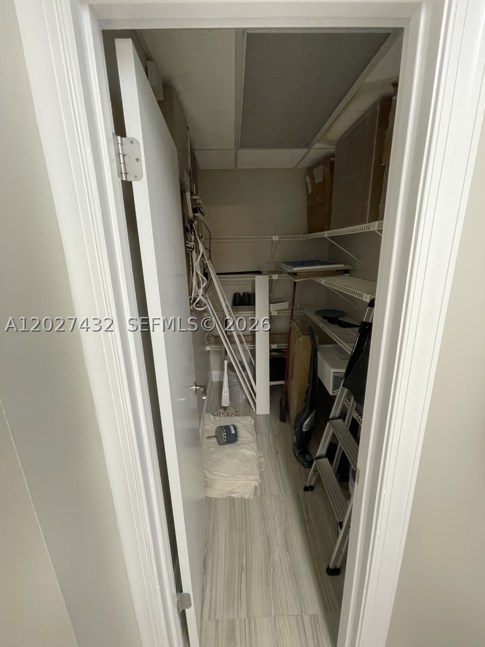 201 N University Dr 13 Property Photo 12