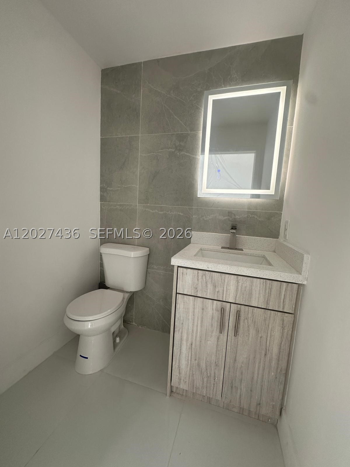 2041 Nw 190th Ter Property Photo 6