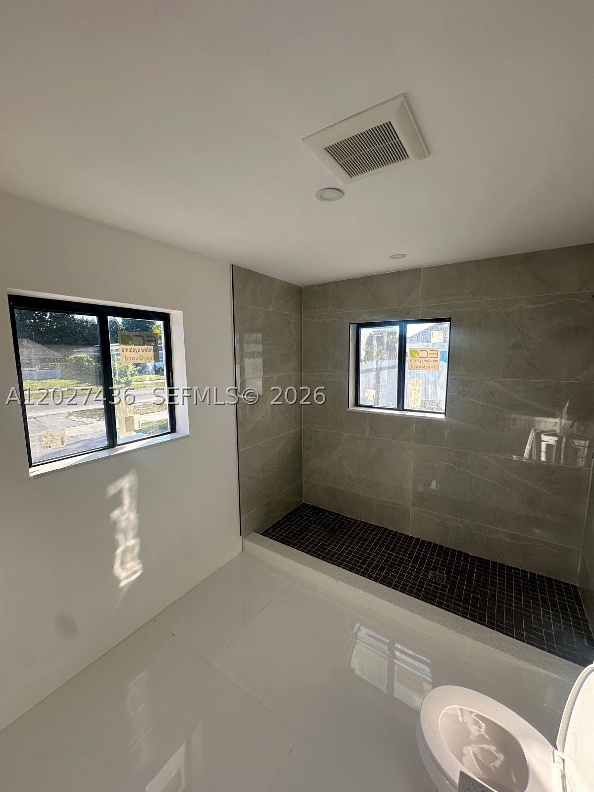 2041 Nw 190th Ter Property Photo 9