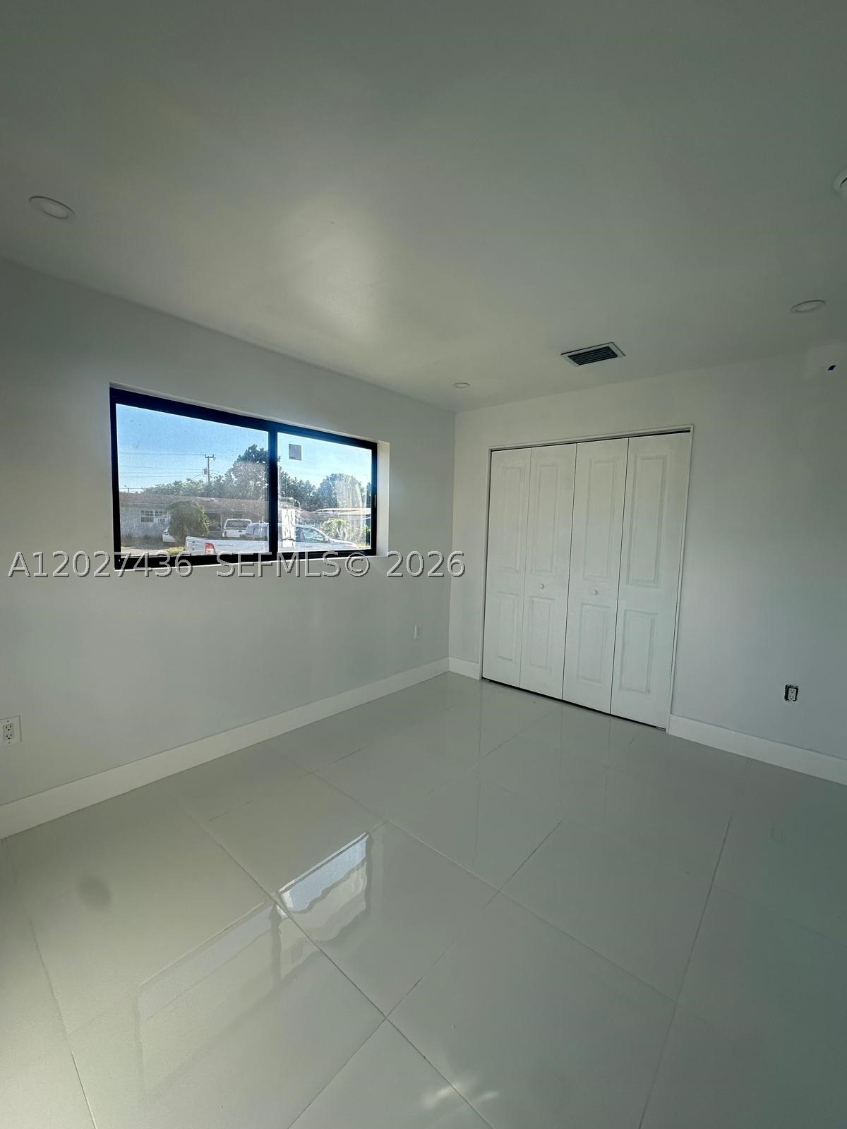 2041 Nw 190th Ter Property Photo 14