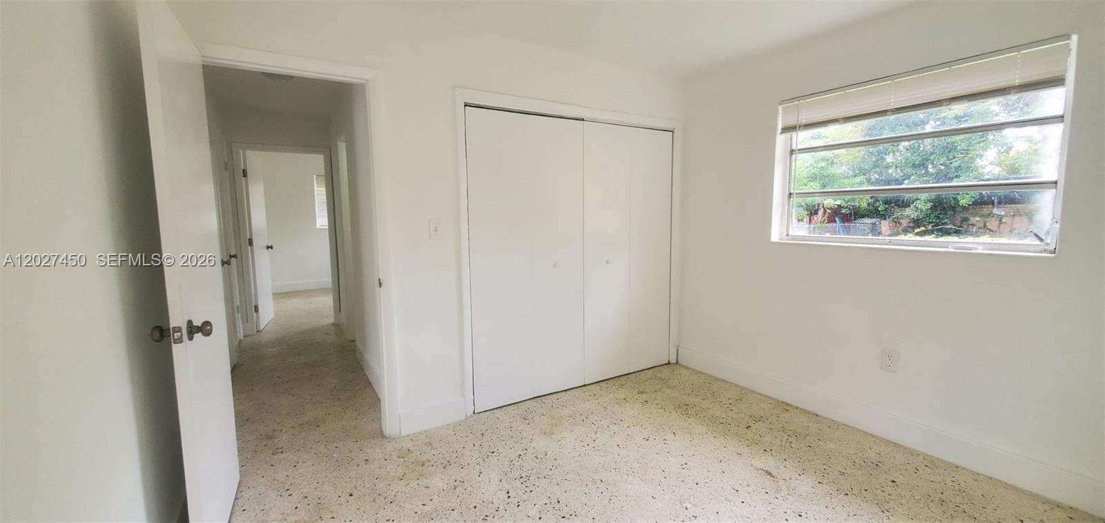 1032 SW 10th St Property Photo 1