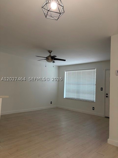 10054 Winding Lake Rd 201 Property Photo 5