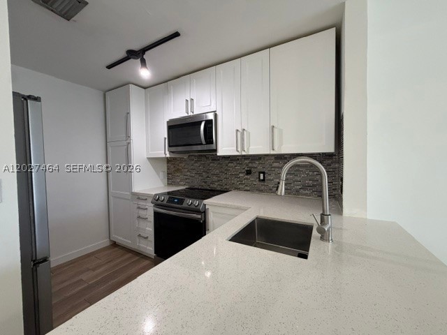 10054 Winding Lake Rd 201 Property Photo 7
