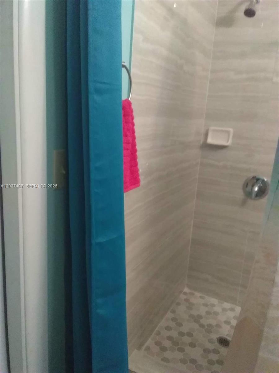 1800 Pinehurst Dr 1 Property Photo 10