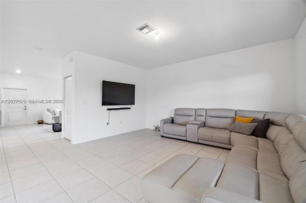 24242 Sw 119th Pl 0 Property Photo 6