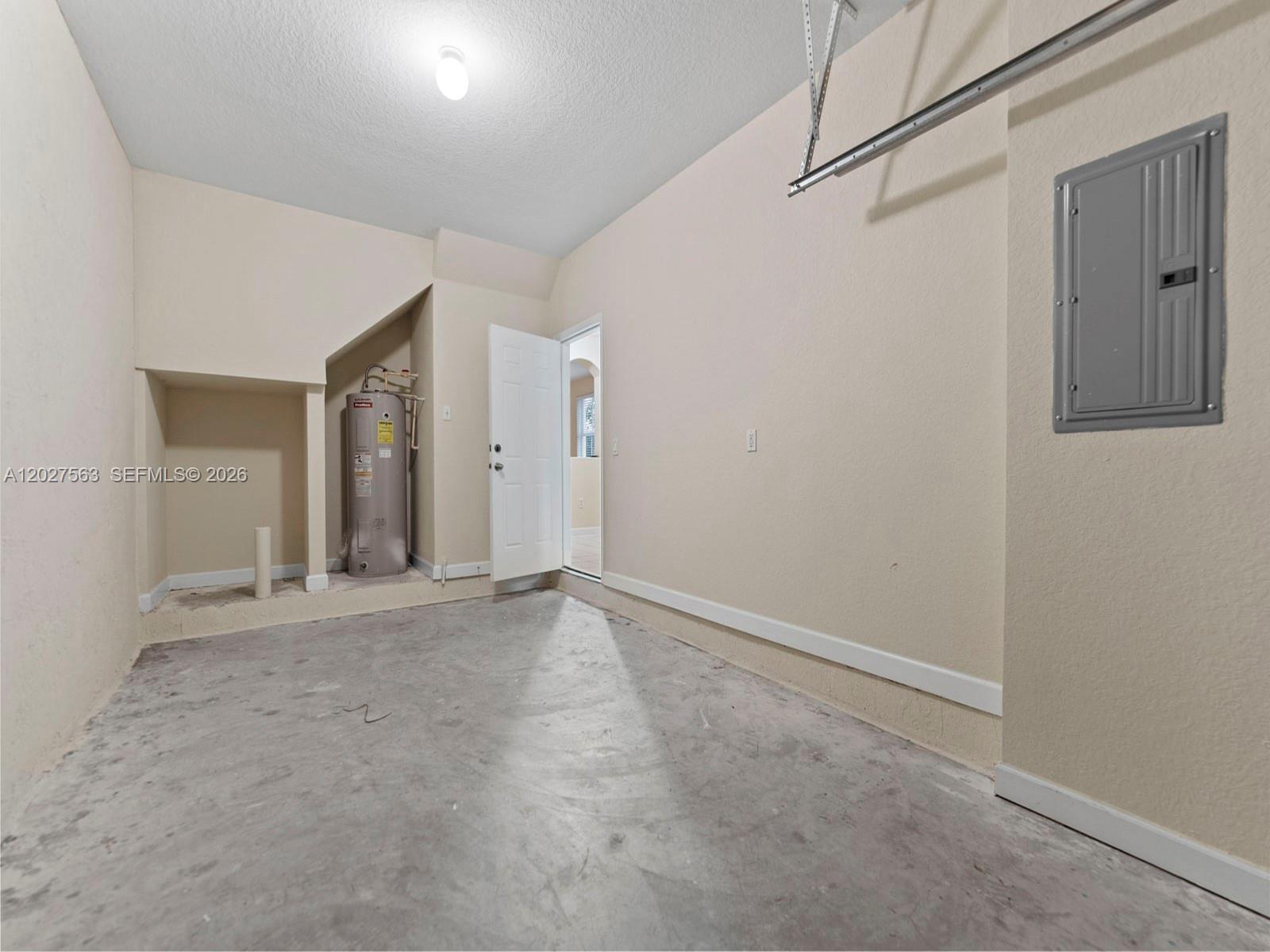 1498 Se 25th Ave Property Photo 6
