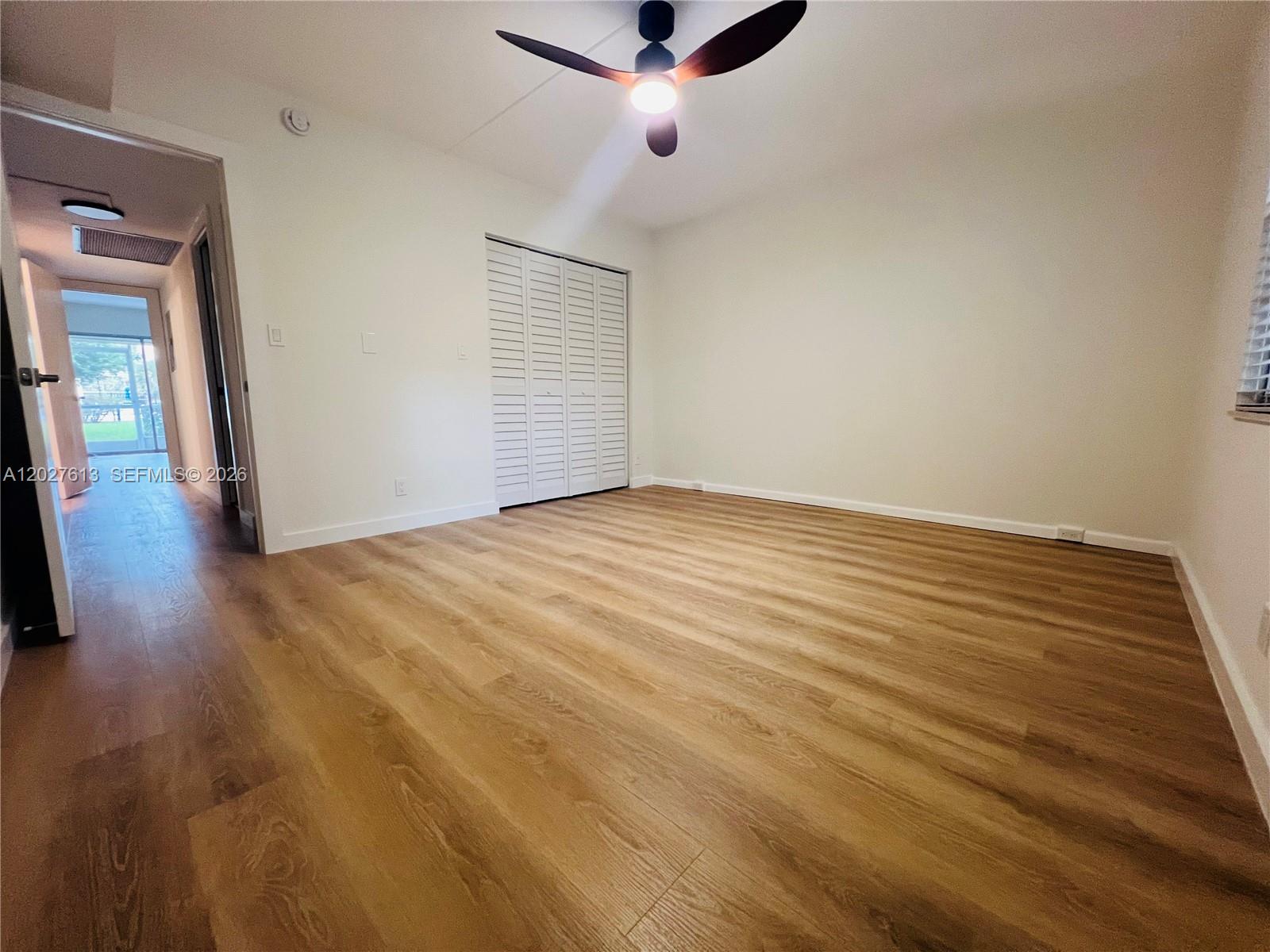 2402 Antigua Cir H1 Property Photo 9