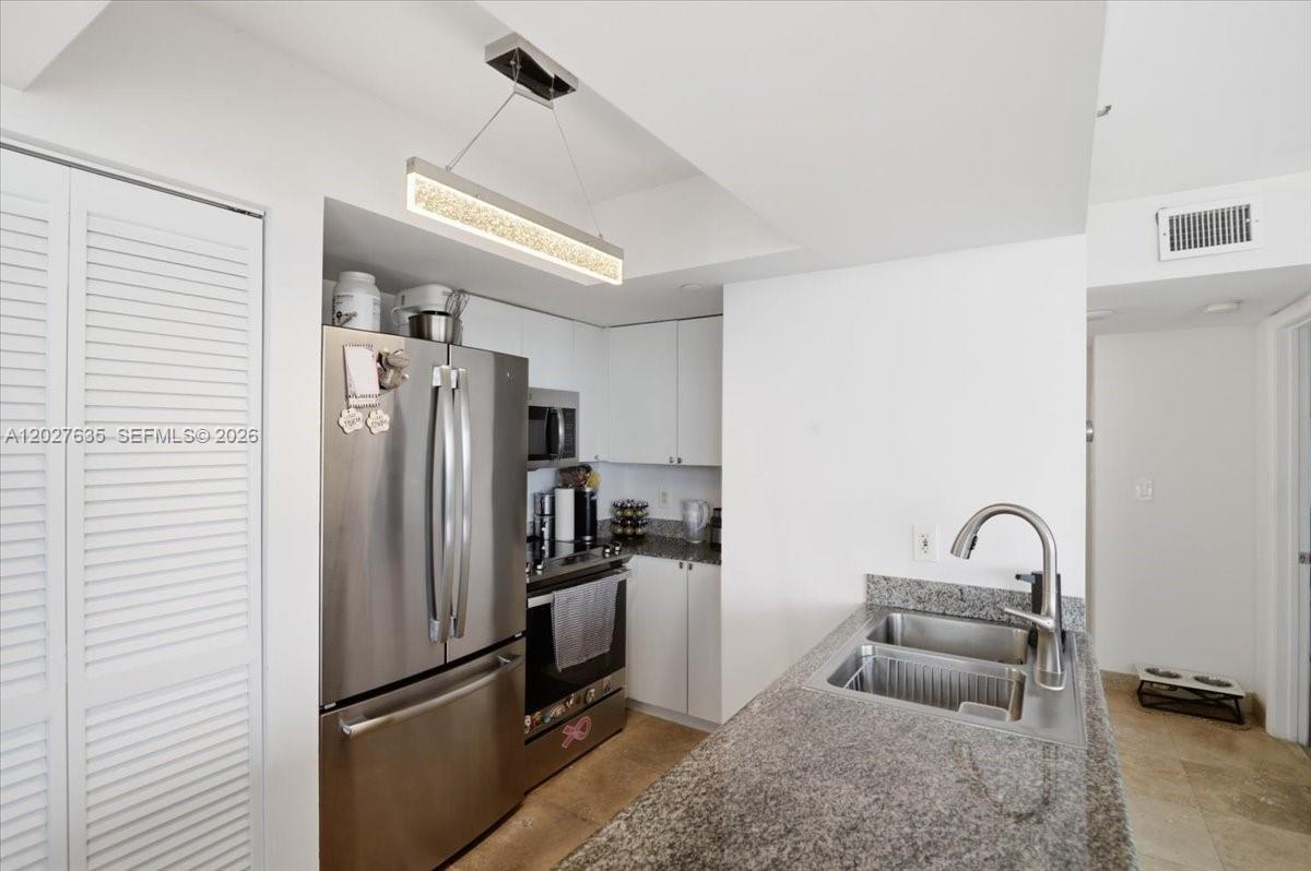 8911 Collins Ave 601 Property Photo 12