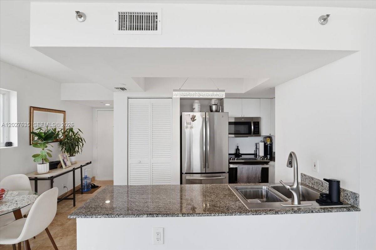 8911 Collins Ave 601 Property Photo 16