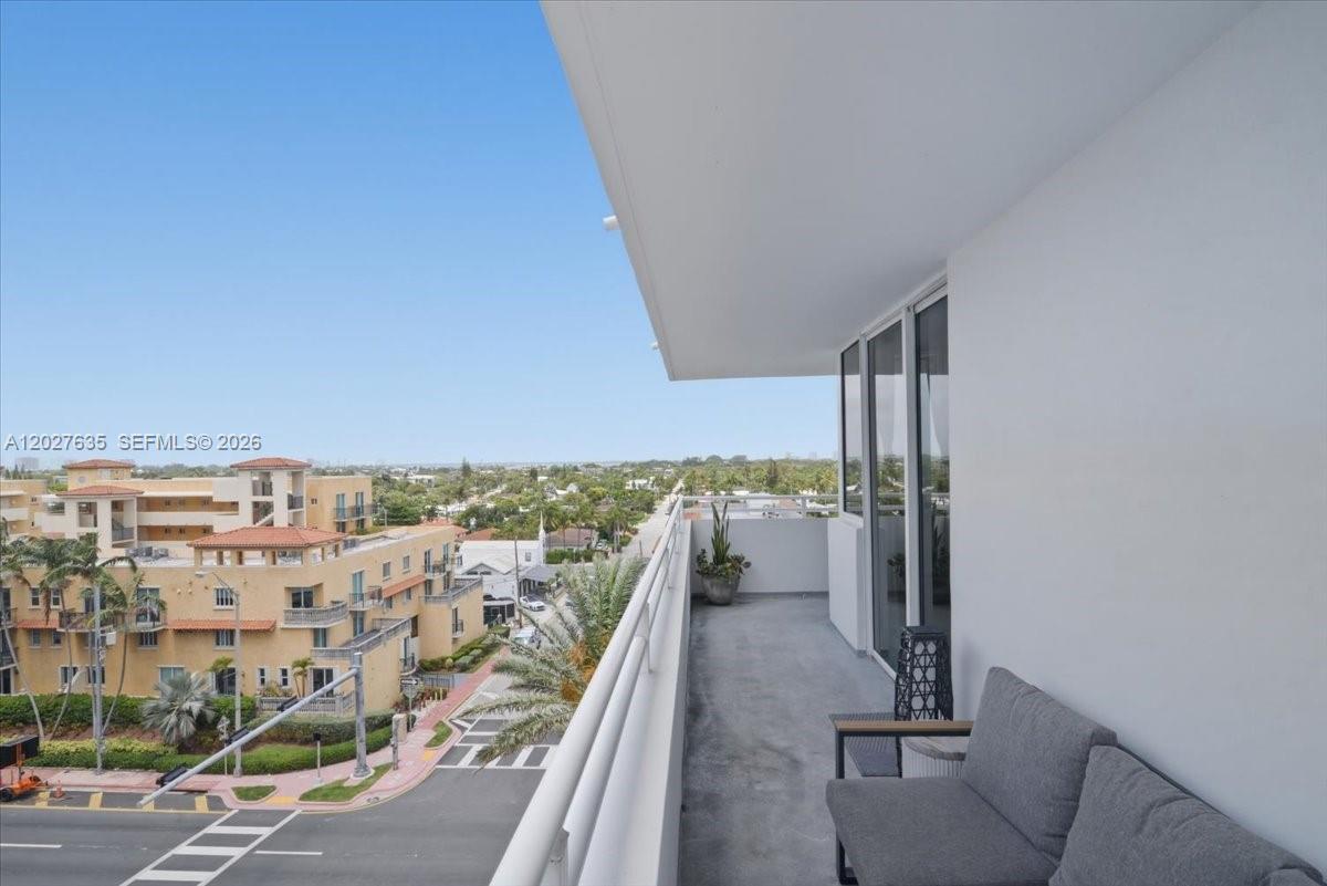 8911 Collins Ave 601 Property Photo 36