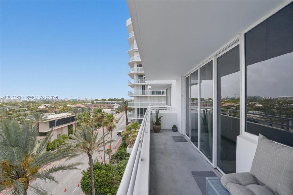 8911 Collins Ave 601 Property Photo 38