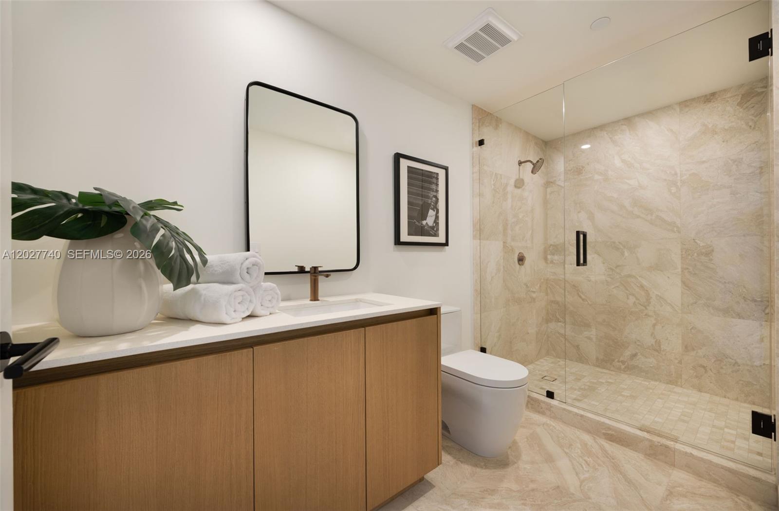 1177 Kane Concourse 404 Property Photo 42