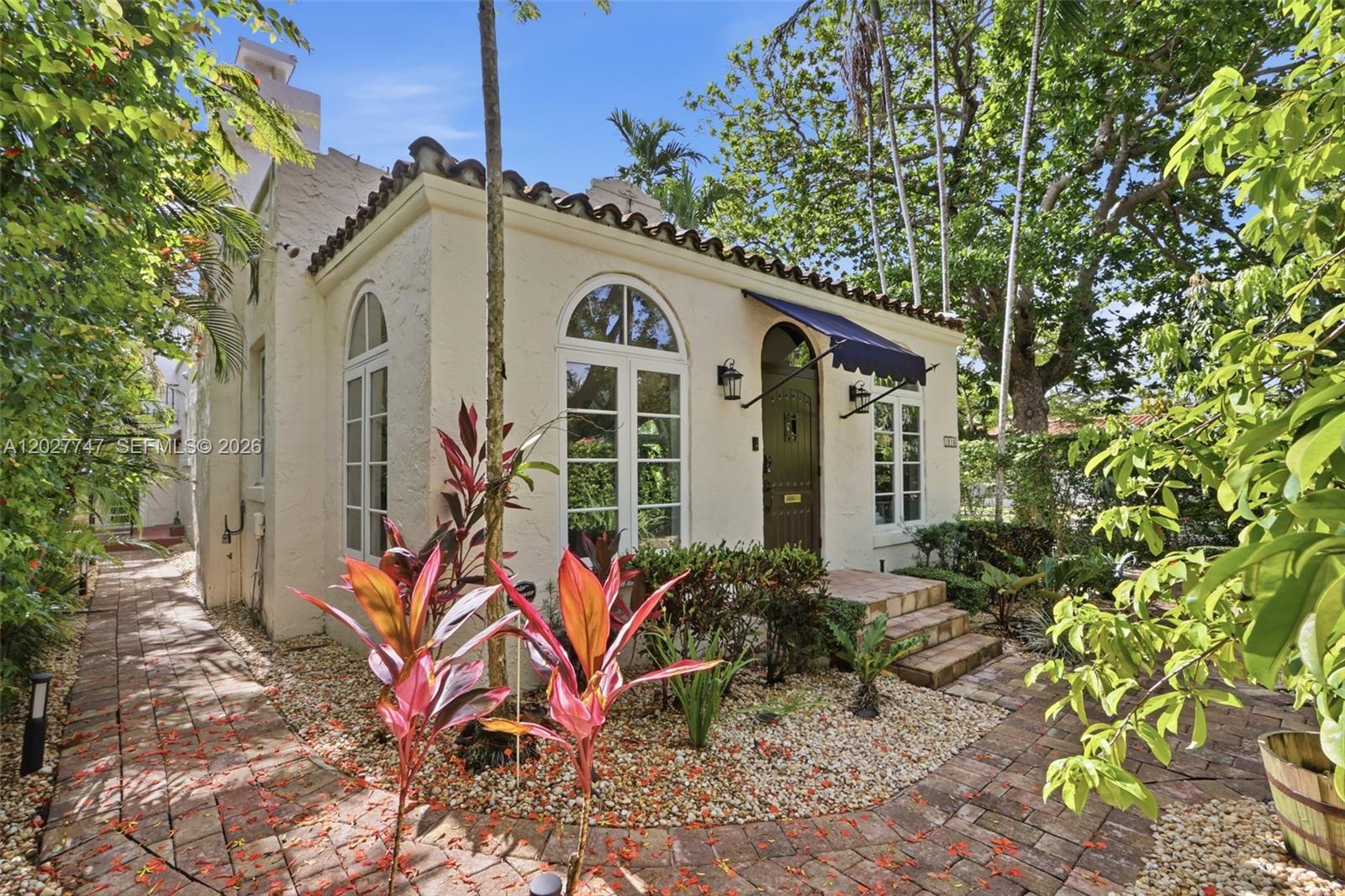 1215 Madrid St Property Photo 1