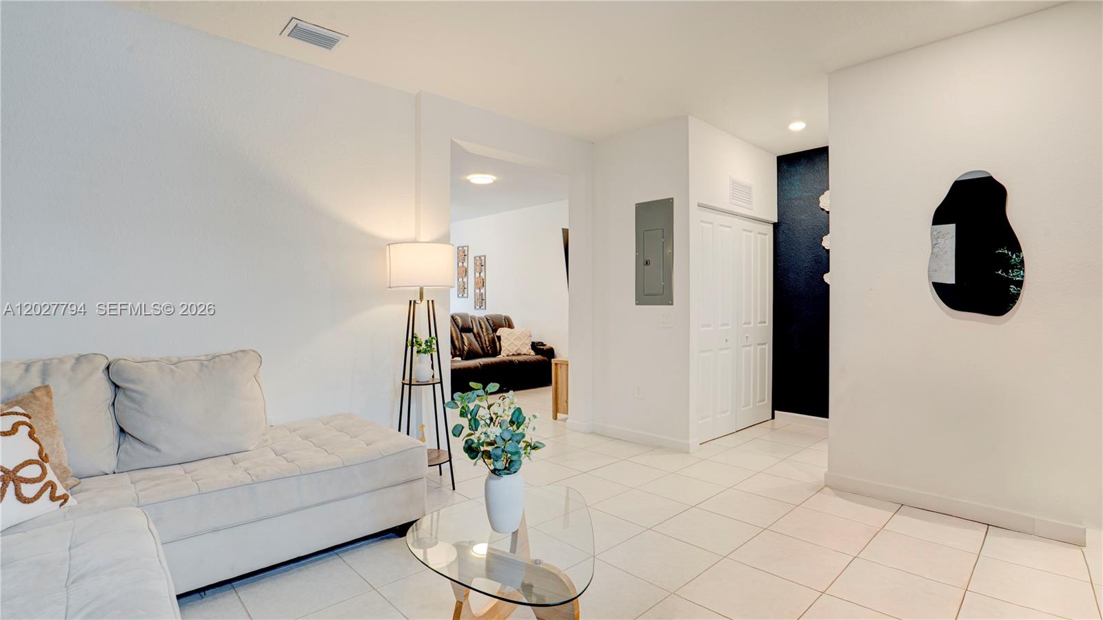 A12027794 Property Photo 6