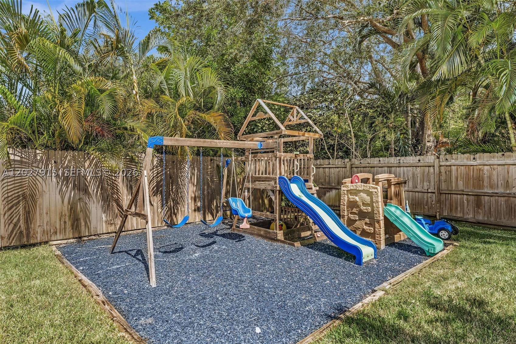 8101 W Lake Dr Property Photo 38